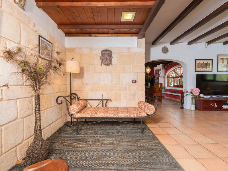 Charming Countryside Villa for Sale in Benimussa, Ibiza , 