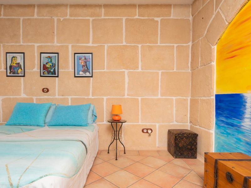 Charming Countryside Villa for Sale in Benimussa, Ibiza , 