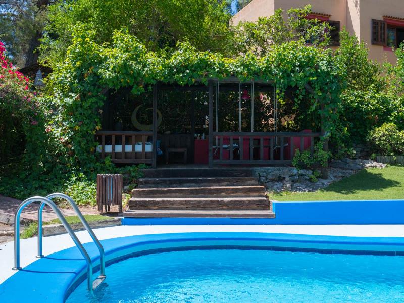 Charming Countryside Villa for Sale in Benimussa, Ibiza , 