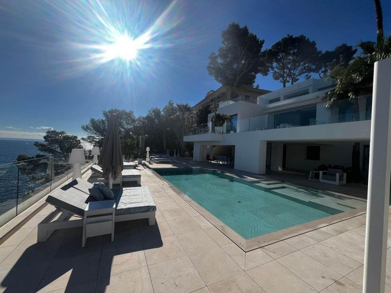 Luxury Beachfront Villa for Sale in Cala Vinyes , Cala Vinyas 