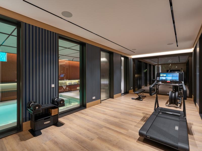 Ultra-Luxury Contemporary Villa for Sale in Marbella Hill Club , Marbella 