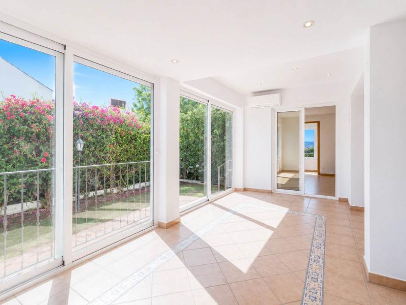 Spacious Family Home , Sitges 