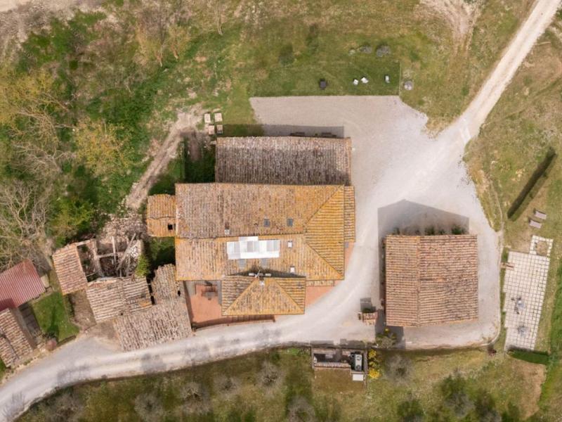 Sustainable Country Estate for Sale in Siena with Agriturismo, 65 Hectares & Panoramic Crete Senesi Views , Tuscany 