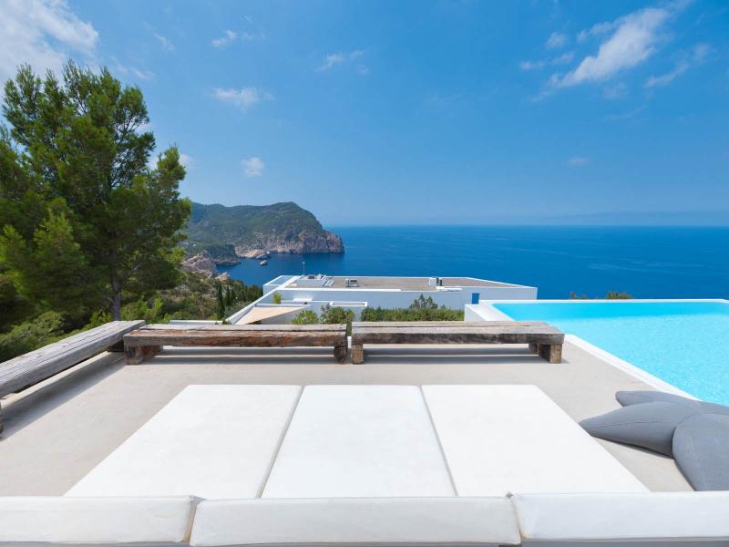 Minimalist 7-Bedroom Sea View Villa , North 