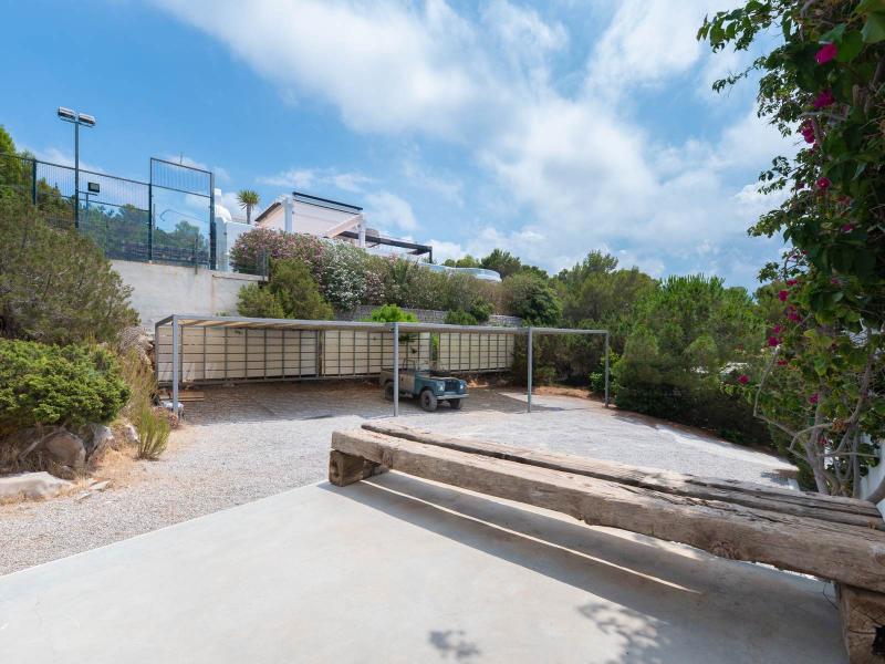 Minimalist 7-Bedroom Sea View Villa , North 