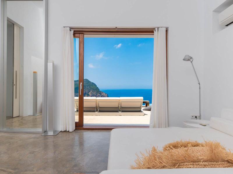 Minimalist 7-Bedroom Sea View Villa , North 