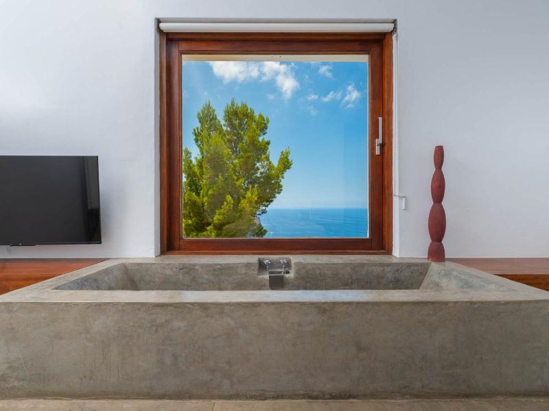 Minimalist 7-Bedroom Sea View Villa , North 