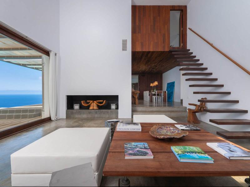 Minimalist 7-Bedroom Sea View Villa , North 