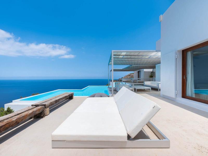 Minimalist 7-Bedroom Sea View Villa , North 