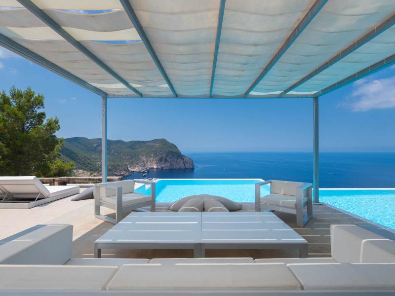 Minimalist 7-Bedroom Sea View Villa , North 