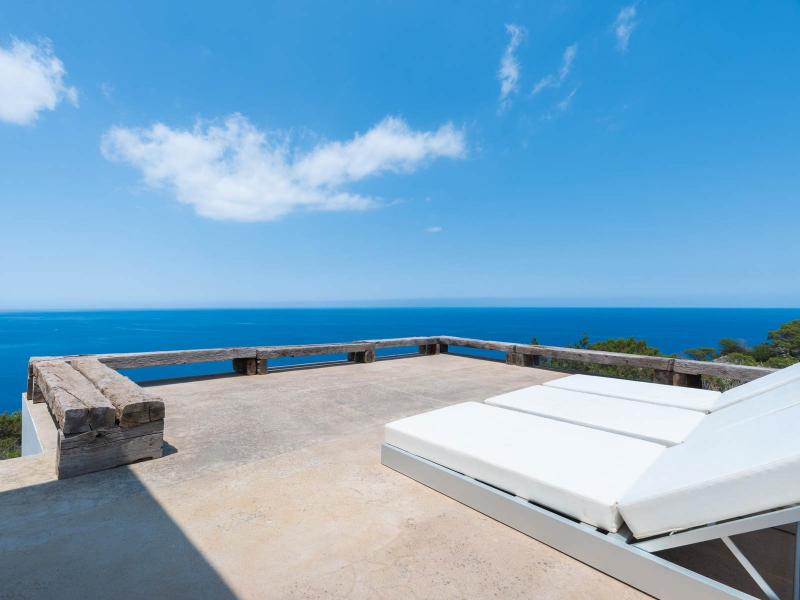 Minimalist 7-Bedroom Sea View Villa , North 