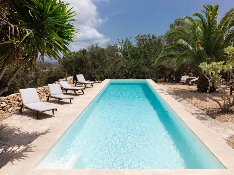 Traditional Formentera House for Sale in Es Cap , Formentera 