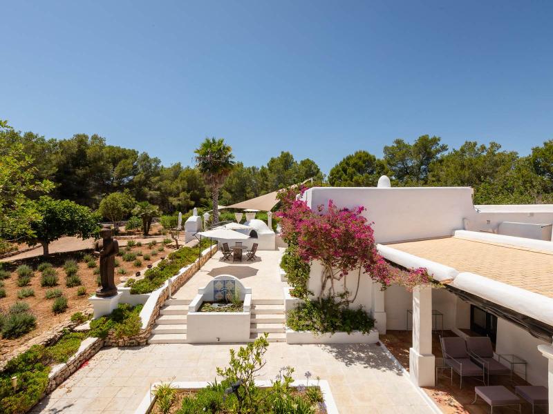Authentic Luxury Finca for Sale Near Ibiza Golf , East , Santa Eulària des Riu 
