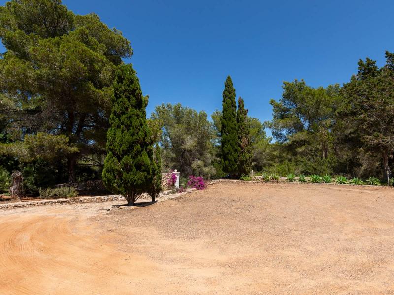 Authentic Luxury Finca for Sale Near Ibiza Golf , East , Santa Eulària des Riu 