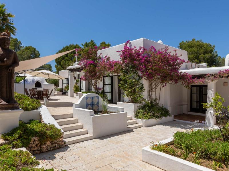 Authentic Luxury Finca for Sale Near Ibiza Golf , East , Santa Eulària des Riu 