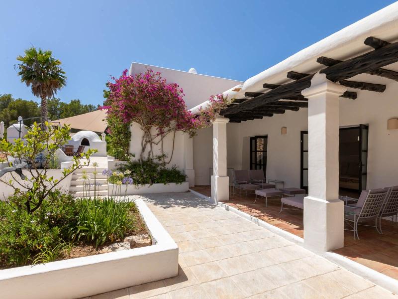Authentic Luxury Finca for Sale Near Ibiza Golf , East , Santa Eulària des Riu 
