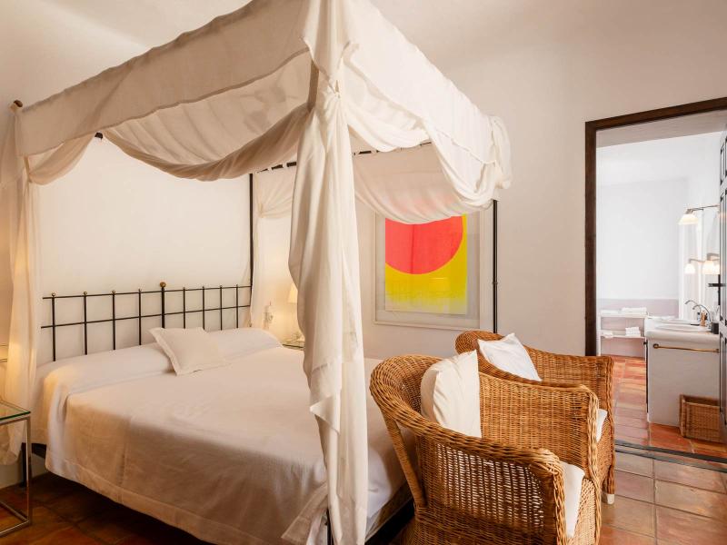 Authentic Luxury Finca for Sale Near Ibiza Golf , East , Santa Eulària des Riu 