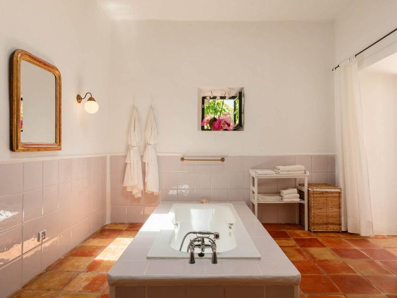 Authentic Luxury Finca for Sale Near Ibiza Golf , East , Santa Eulària des Riu 