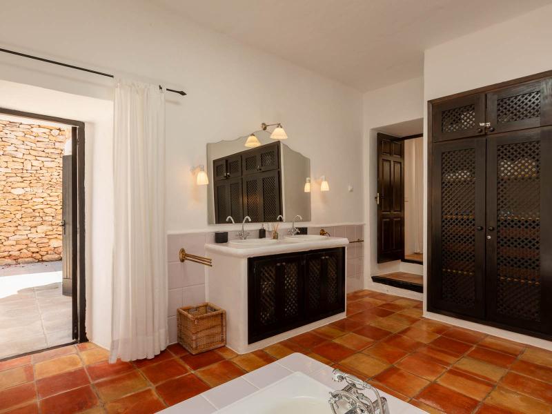 Authentic Luxury Finca for Sale Near Ibiza Golf , East , Santa Eulària des Riu 