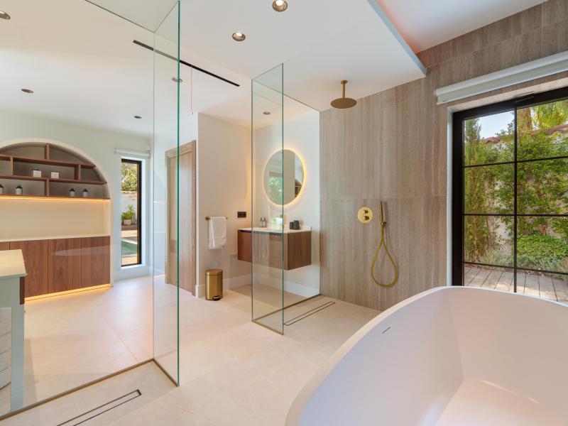 Contemporary Luxury Villa for Sale Near Puerto Banús, Marbella , Nueva Andalucia , Puerto Banus 