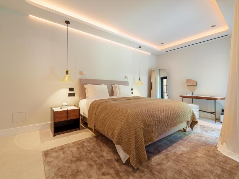 Contemporary Luxury Villa for Sale Near Puerto Banús, Marbella , Nueva Andalucia , Puerto Banus 