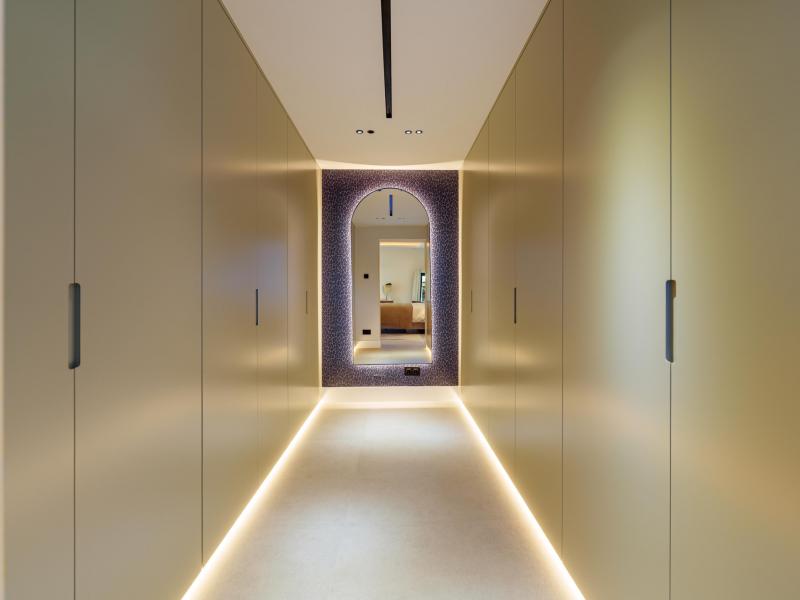 Contemporary Luxury Villa for Sale Near Puerto Banús, Marbella , Nueva Andalucia , Puerto Banus 