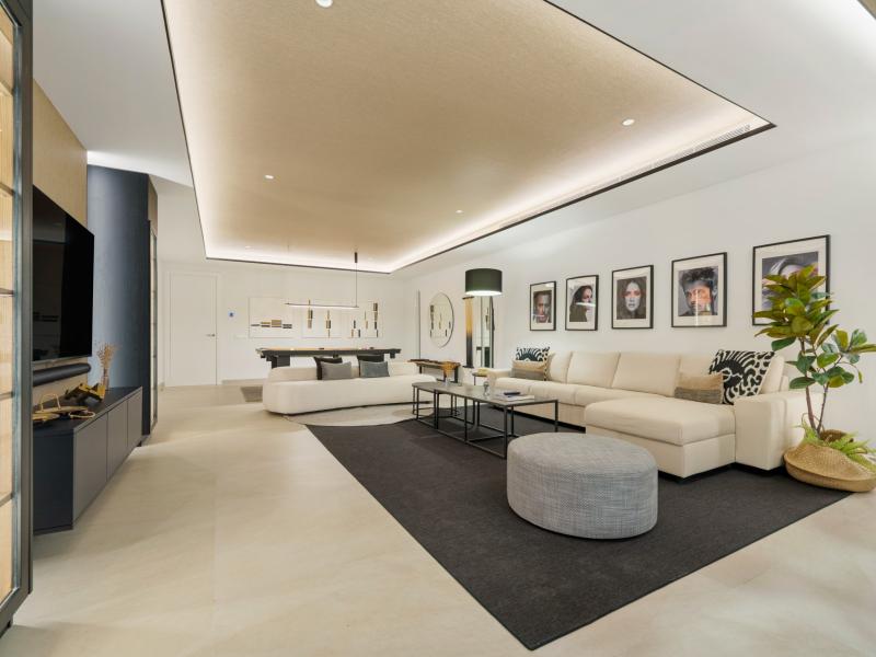 Luxury Villa for Sale in Altos de Puente Romano, Marbella Golden Mile , Marbella 