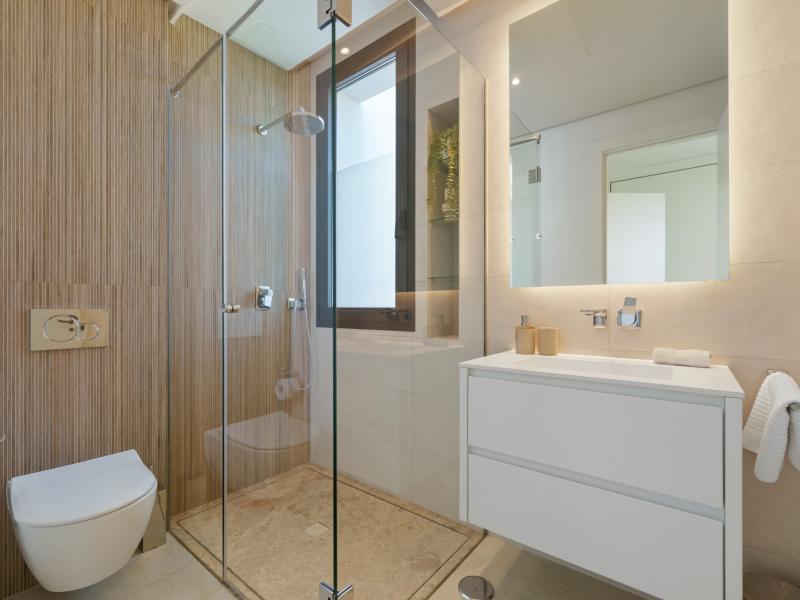 Luxury Villa for Sale in Altos de Puente Romano, Marbella Golden Mile , Marbella 