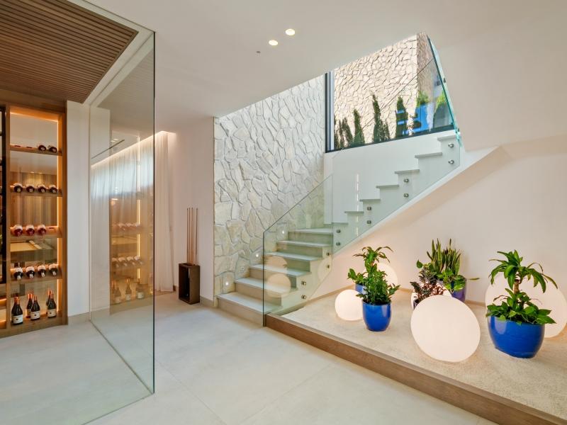 Contemporary Luxury Villa for Sale in La Quinta, Marbella , Benahavis 