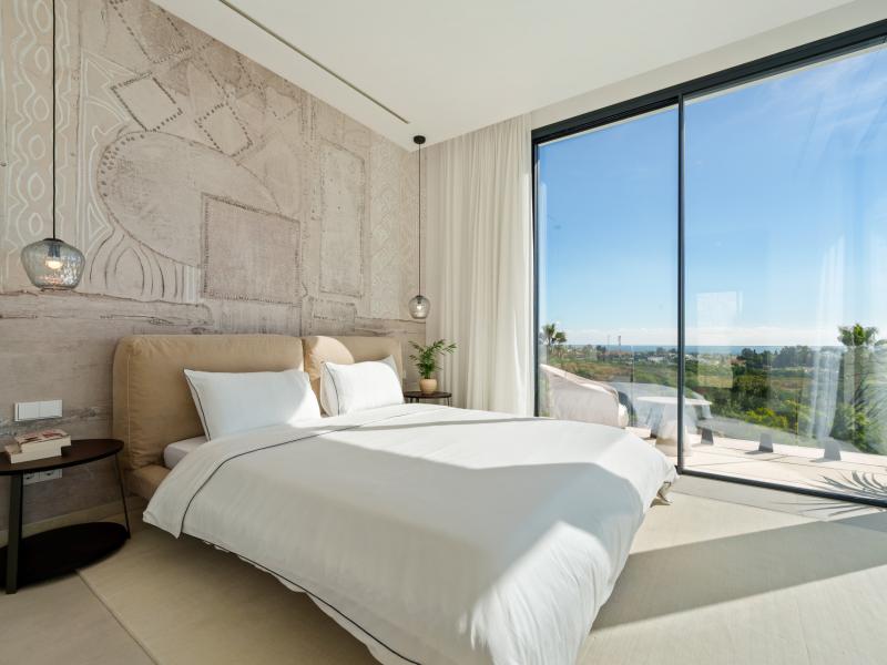 Contemporary Luxury Villa for Sale in La Quinta, Marbella , Benahavis 