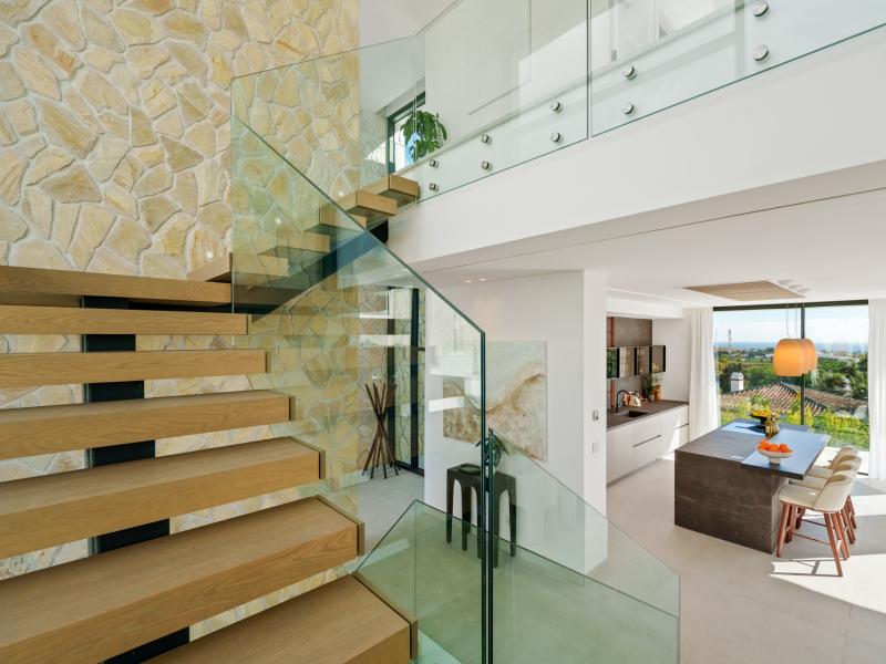 Contemporary Luxury Villa for Sale in La Quinta, Marbella , Benahavis 