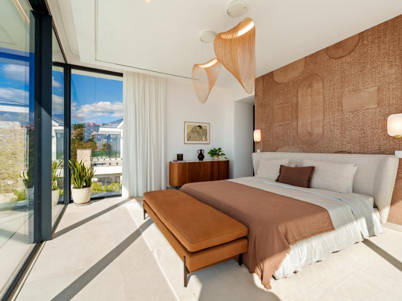 Contemporary Luxury Villa for Sale in La Quinta, Marbella , Benahavis 
