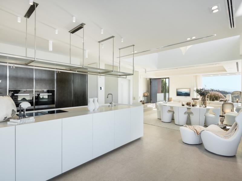 Luxury Contemporary Villa for Sale in La Quinta, Marbella , Benahavis 
