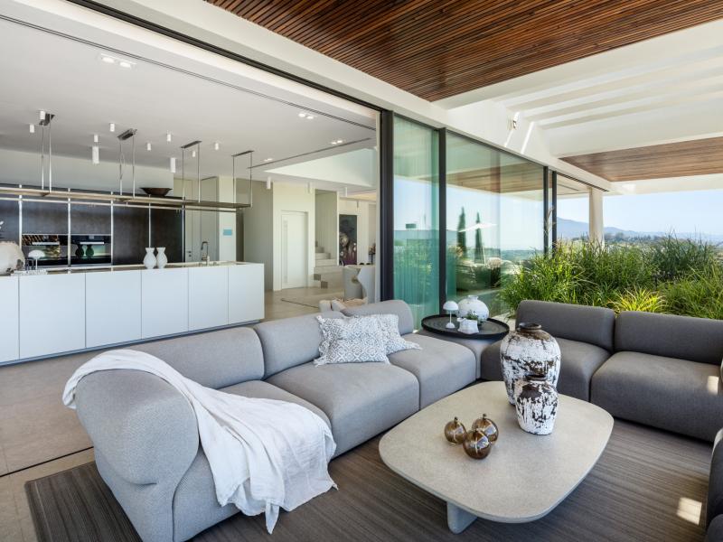 Luxury Contemporary Villa for Sale in La Quinta, Marbella , Benahavis 