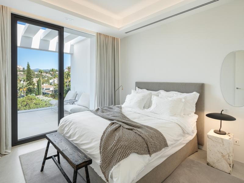 Luxury Contemporary Villa for Sale in La Quinta, Marbella , Benahavis 