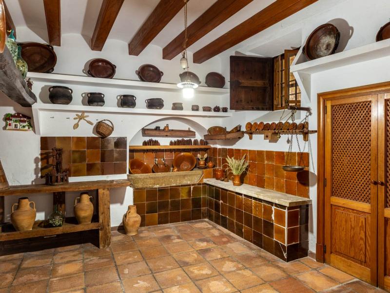 Historic Luxury Estate for Sale in Pla de Mallorca , Central 