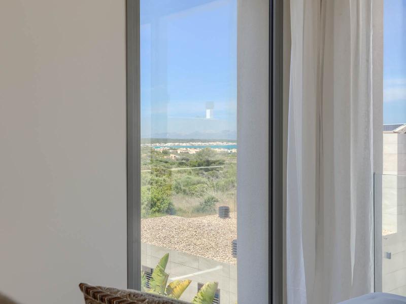 Contemporary Luxury Villa for Sale in Colònia de Sant Pere, Mallorca , East 