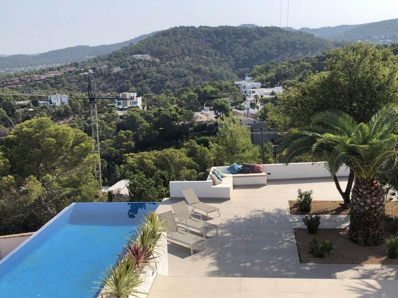 Renovated Luxury Villa for Sale in Cala Molí, Ibiza , Sant Josep de sa Talaia, 