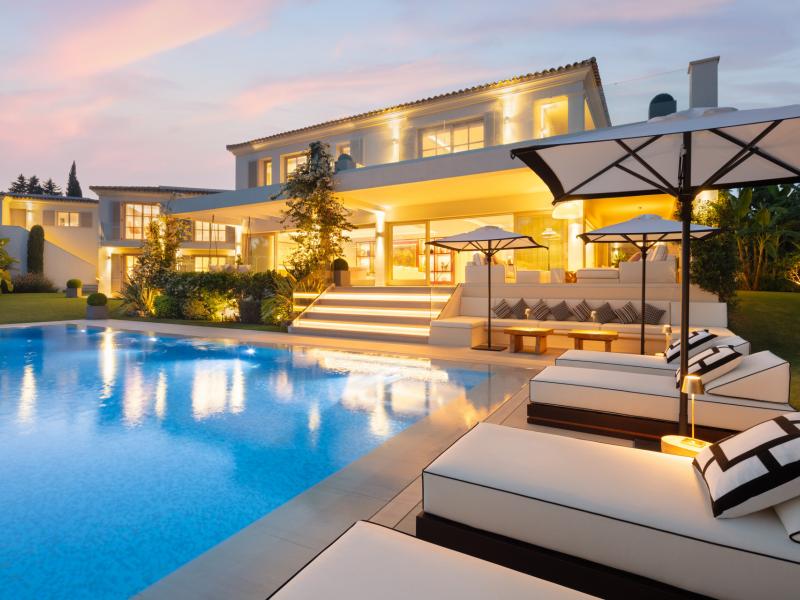 Luxury Villa for Sale in Aloha, Marbella Golf Valley , Nueva Andalucia 