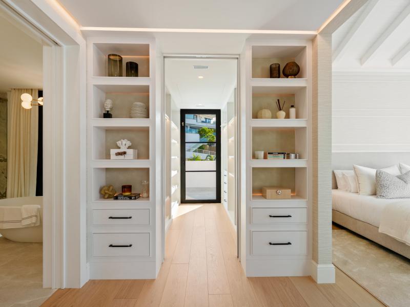 Modern Mediterranean Villa for Sale in La Quinta, Marbella , Benahavis 