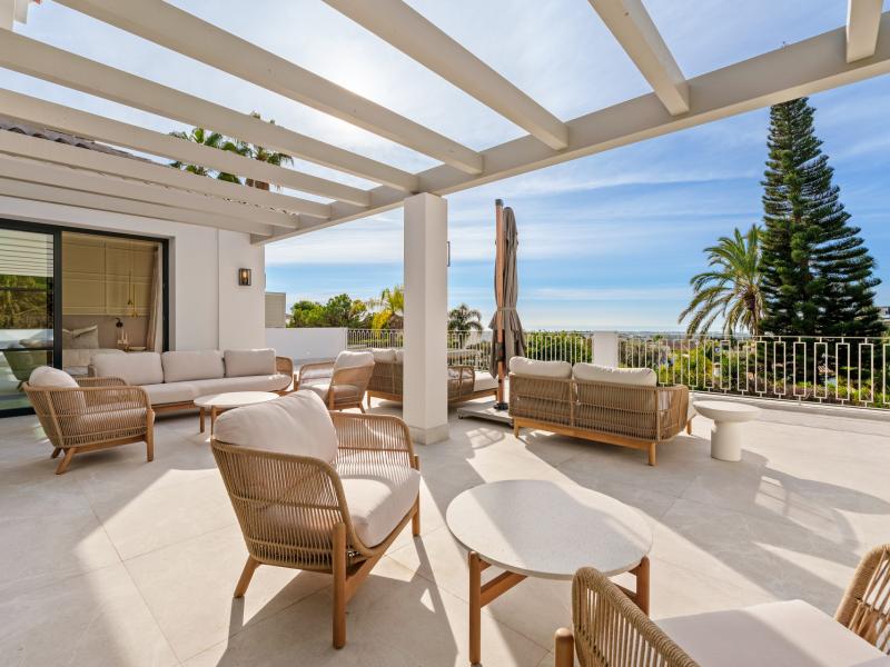 Modern Mediterranean Villa for Sale in La Quinta, Marbella , Benahavis 