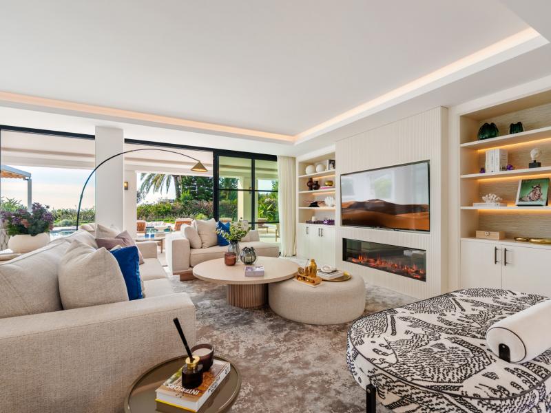 Modern Mediterranean Villa for Sale in La Quinta, Marbella , Benahavis 