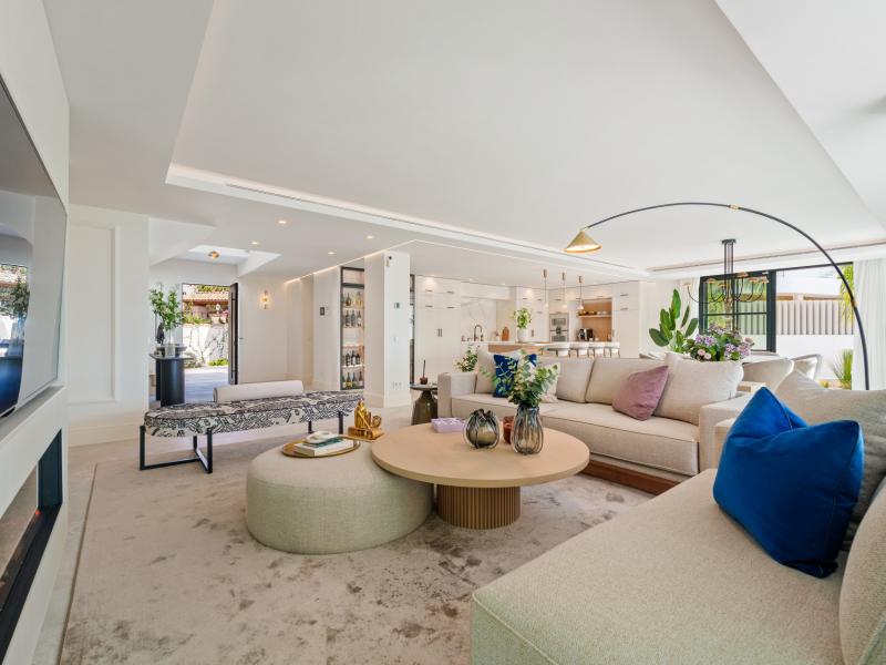 Modern Mediterranean Villa for Sale in La Quinta, Marbella , Benahavis 