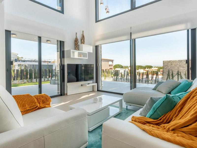 New Sea View Villas , East 