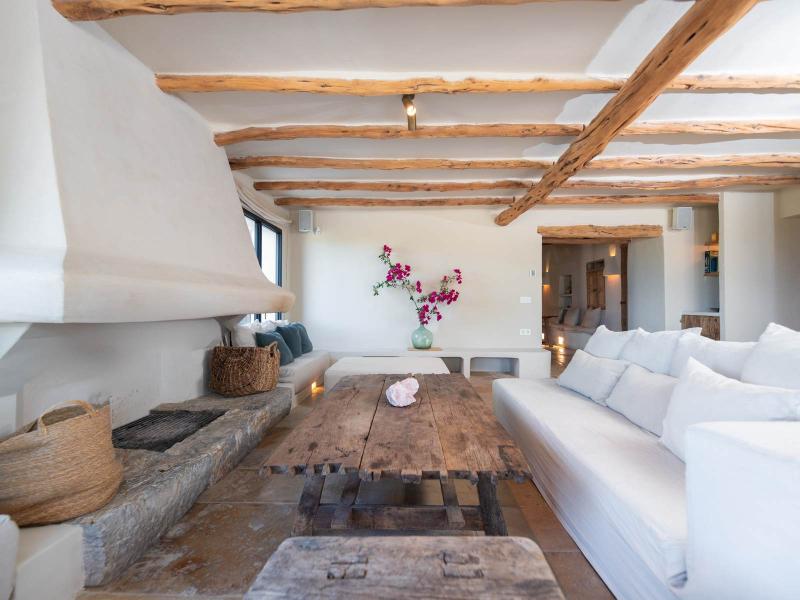 Renovated finca with 7 en-suite bedrooms, sea views, pool, and tourist rental licence for sale , Ibiza , San Jose 