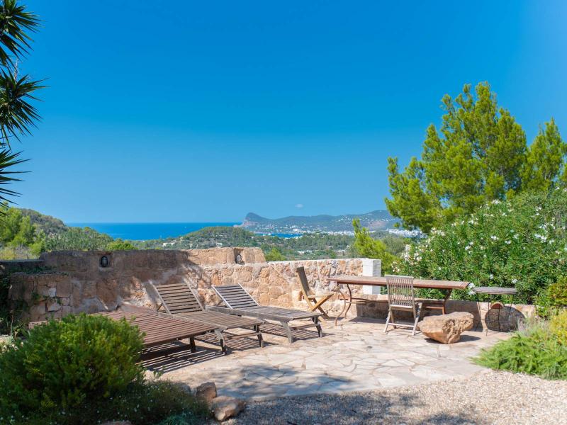 Renovated finca with 7 en-suite bedrooms, sea views, pool, and tourist rental licence for sale , Ibiza , San Jose 