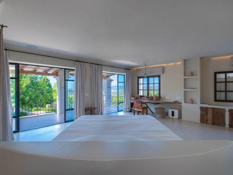 Renovated finca with 7 en-suite bedrooms, sea views, pool, and tourist rental licence for sale , Ibiza , San Jose 