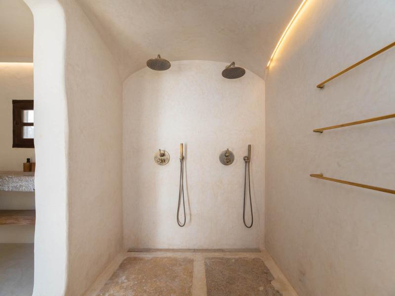 Renovated finca with 7 en-suite bedrooms, sea views, pool, and tourist rental licence for sale , Ibiza , San Jose 