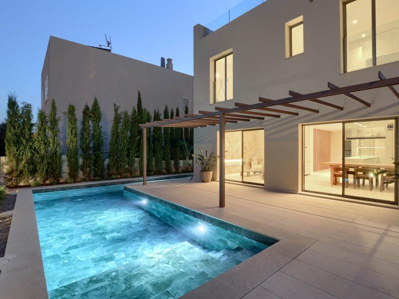 Contemporary Luxury Villa for Sale in Colònia de Sant Pere, Mallorca , East 