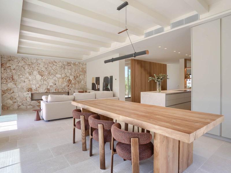 Contemporary Luxury Villa for Sale in Colònia de Sant Pere, Mallorca , East 